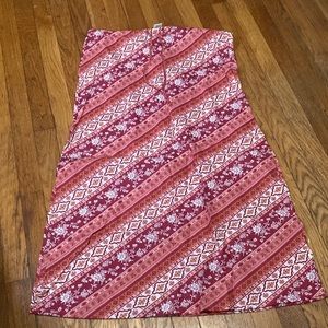 Old Navy Patterned Maxi Skirt Size 10